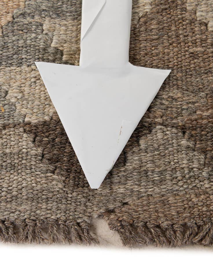 Detail image of 7' 1 x 9' 11  Hand Woven Kilim Maymana Wool Rug