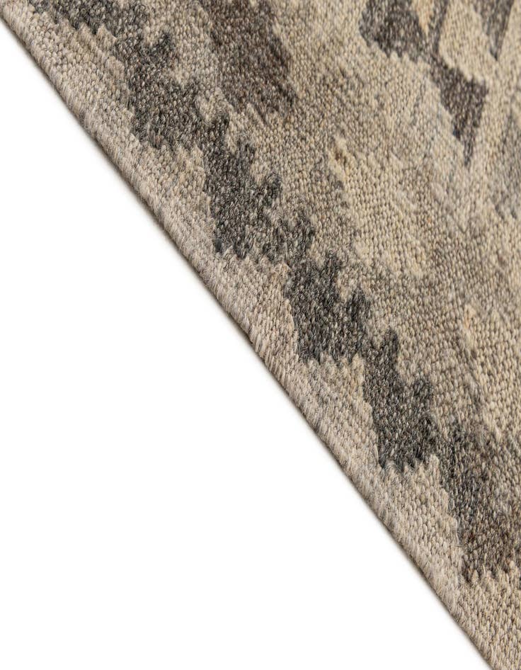 Detail image of 6' 11 x 9' 11  Hand Woven Kilim Maymana Wool Rug