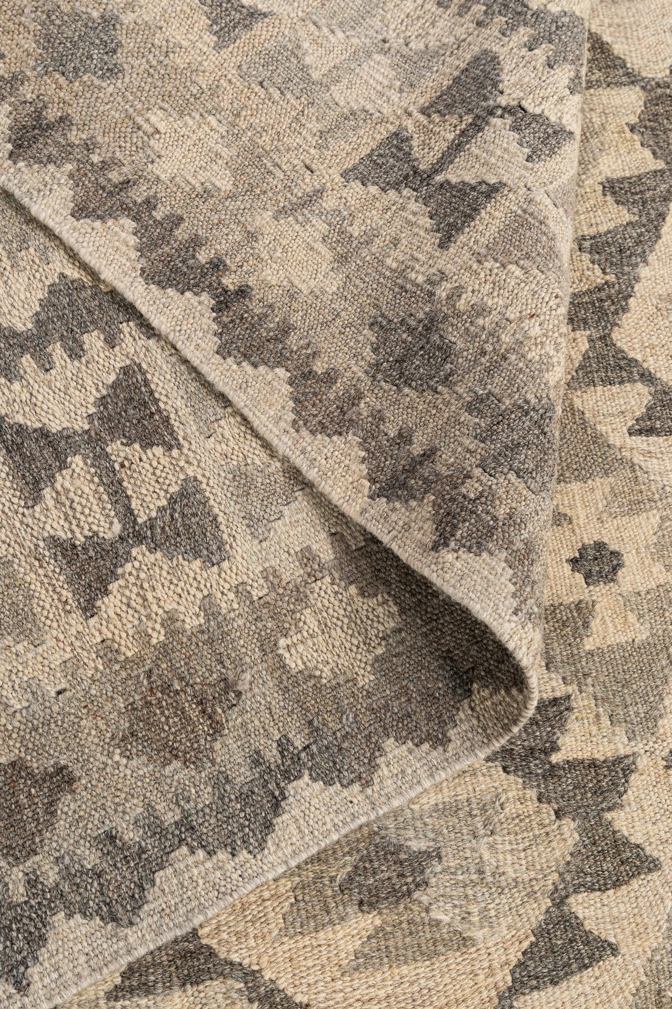 6' 11 x 9' 11 Hand Woven Kilim Maymana Wool Rug
