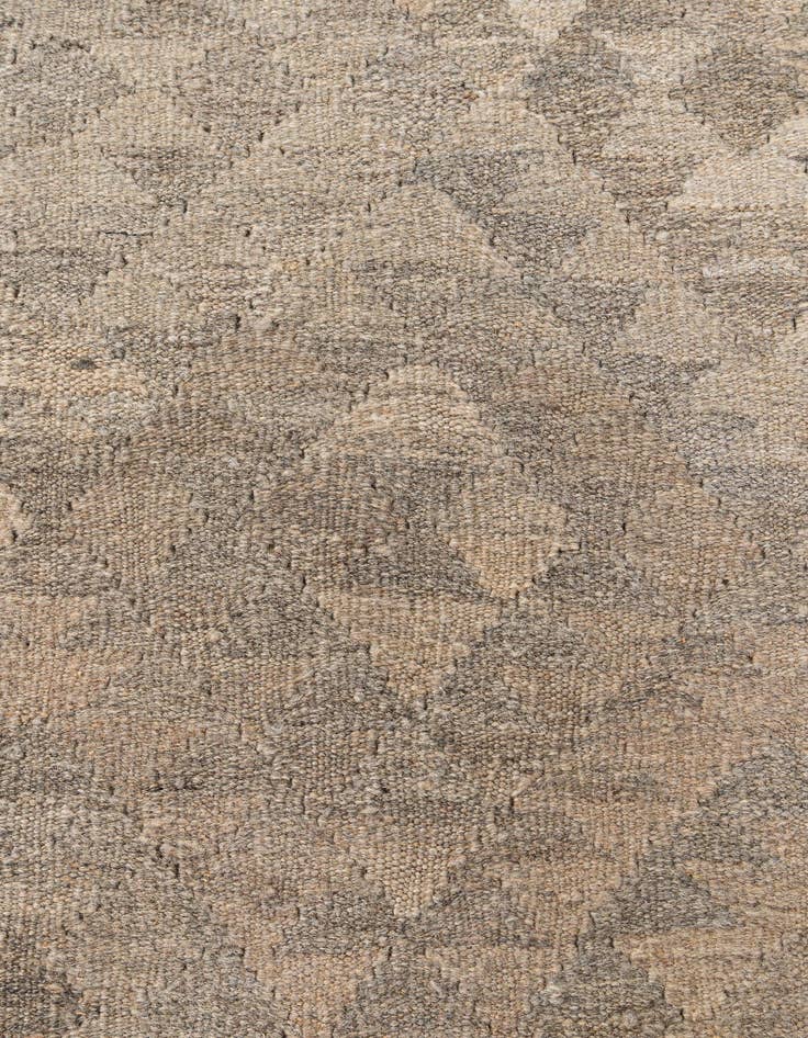 Detail image of 6' 9 x 9' 9  Hand Woven Kilim Maymana Wool Rug