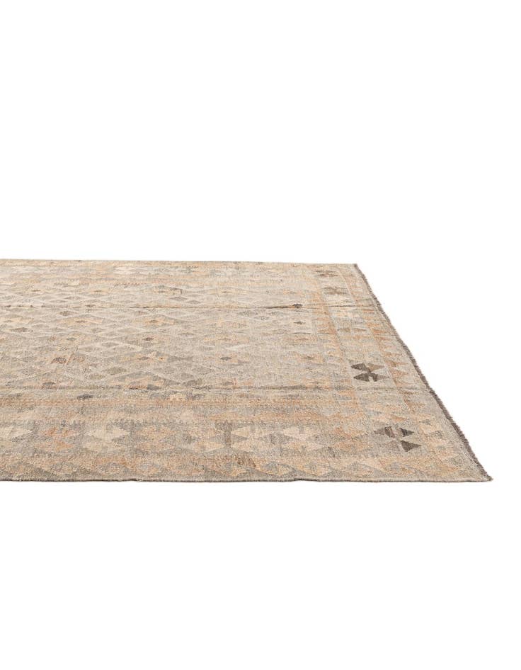 Detail image of 7' x 9' 9  Hand Woven Kilim Maymana Wool Rug