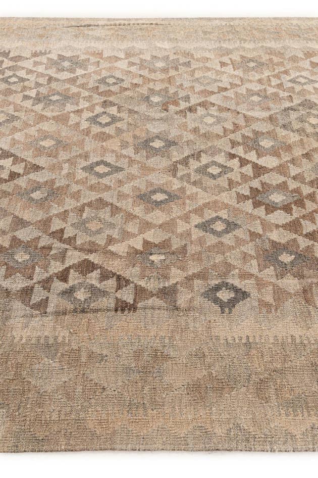 Detail image of 7' x 9' 9 Hand Woven Kilim Maymana Wool Rug