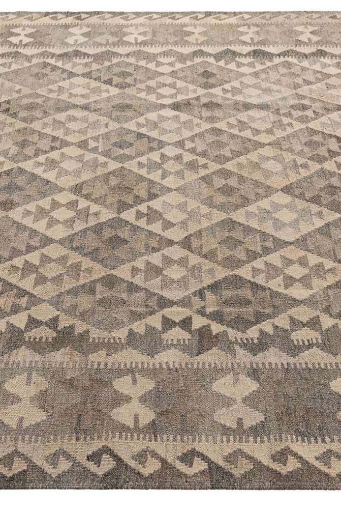 6' 10 x 9' 10 Hand Woven Kilim Maymana Wool Rug
