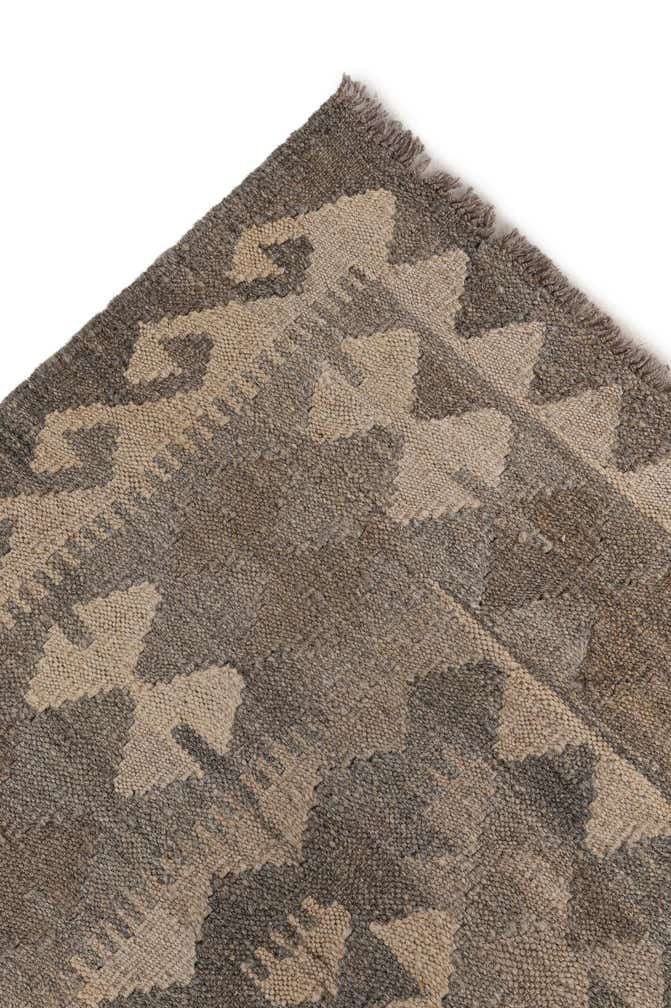 6' 10 x 9' 10 Hand Woven Kilim Maymana Wool Rug