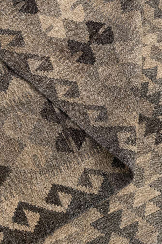 6' 10 x 9' 10 Hand Woven Kilim Maymana Wool Rug