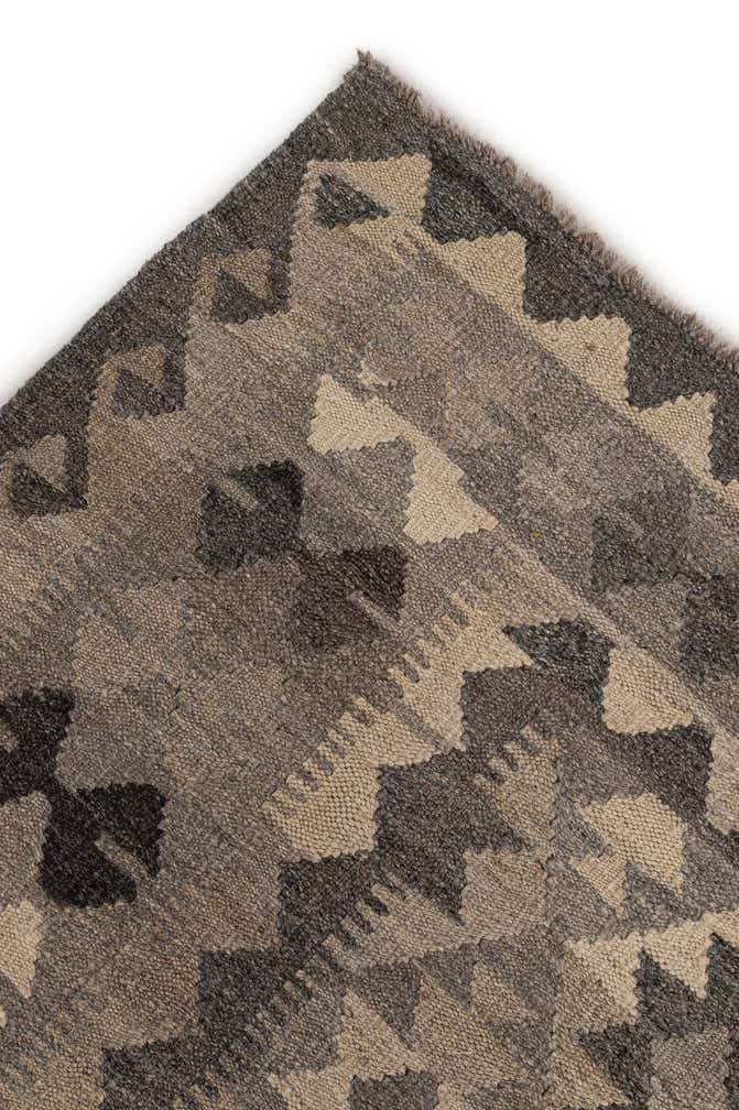 6' 10 x 9' 10 Hand Woven Kilim Maymana Wool Rug