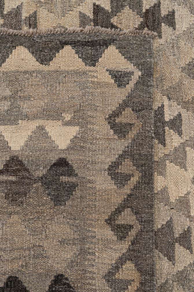 6' 10 x 9' 10 Hand Woven Kilim Maymana Wool Rug