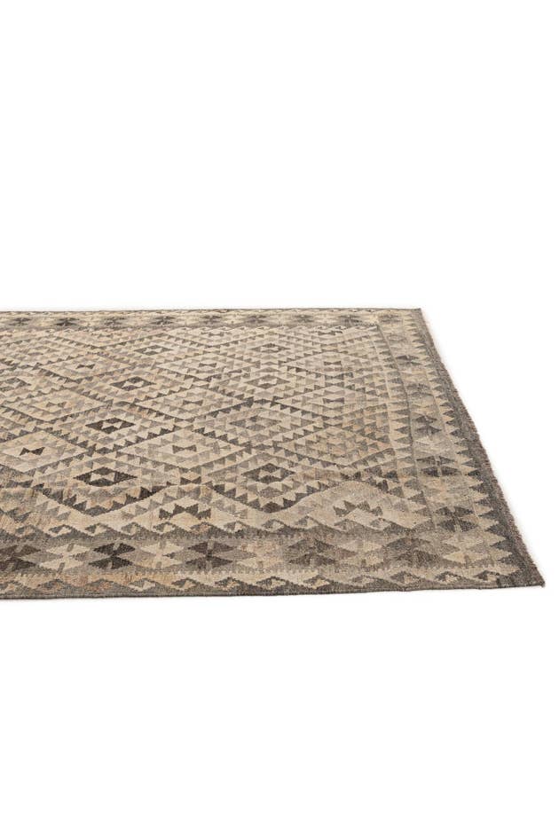 Detail image of 6' 11 x 9' 10 Hand Woven Kilim Maymana Wool Rug