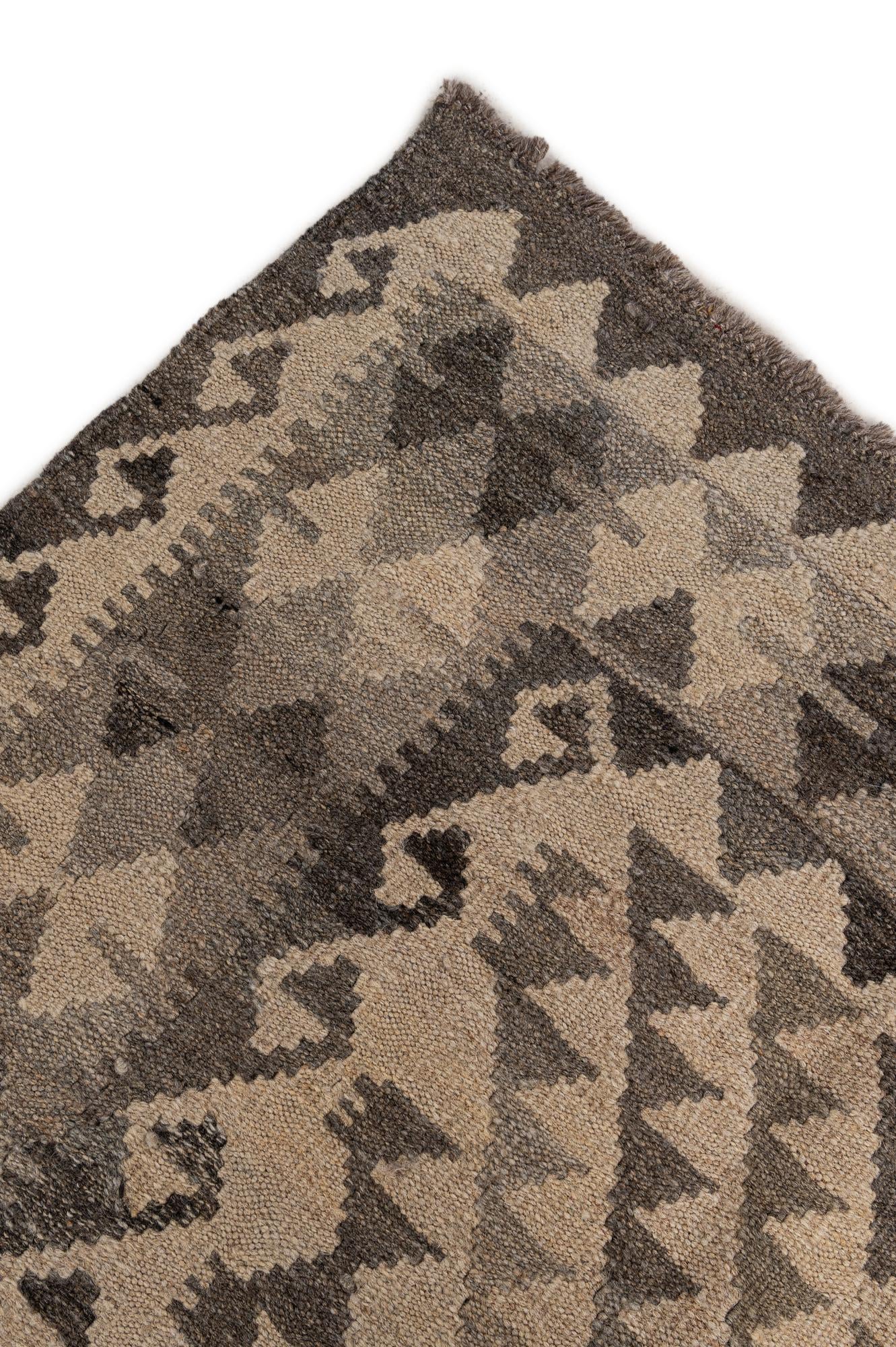 6' 11 x 9' 10 Hand Woven Kilim Maymana Wool Rug