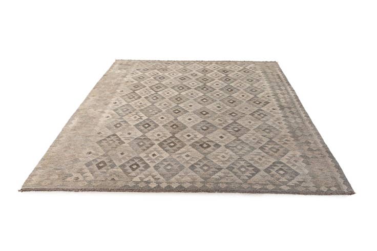 Detail image of 7' 1 x 9' 9 Hand Woven Kilim Maymana Wool Rug