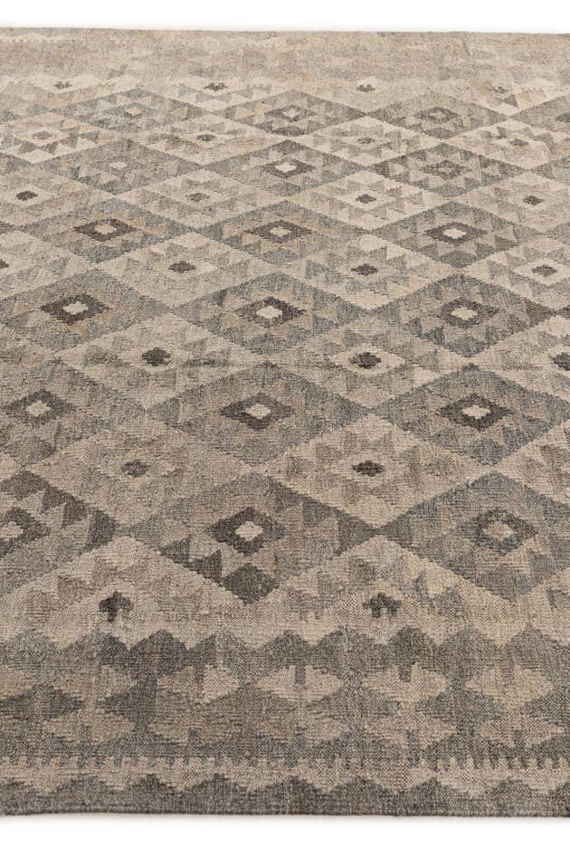 Detail image of 7' 1 x 9' 9 Hand Woven Kilim Maymana Wool Rug