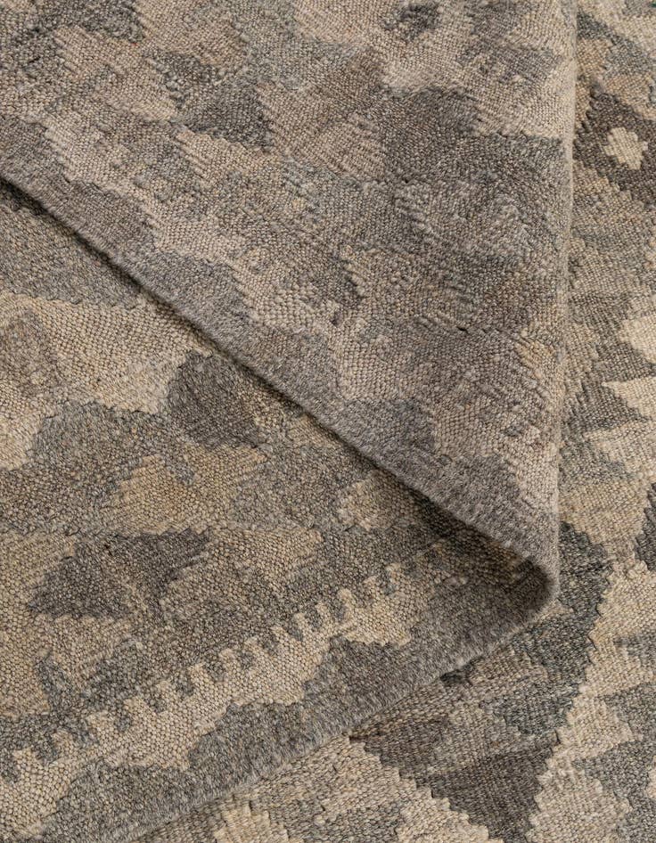 Detail image of 7' 1 x 9' 9  Hand Woven Kilim Maymana Wool Rug