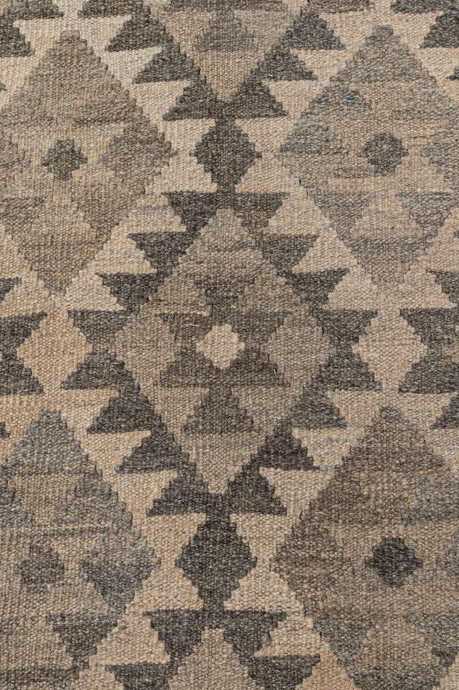 6' 9 x 10' Hand Woven Kilim Maymana Wool Rug