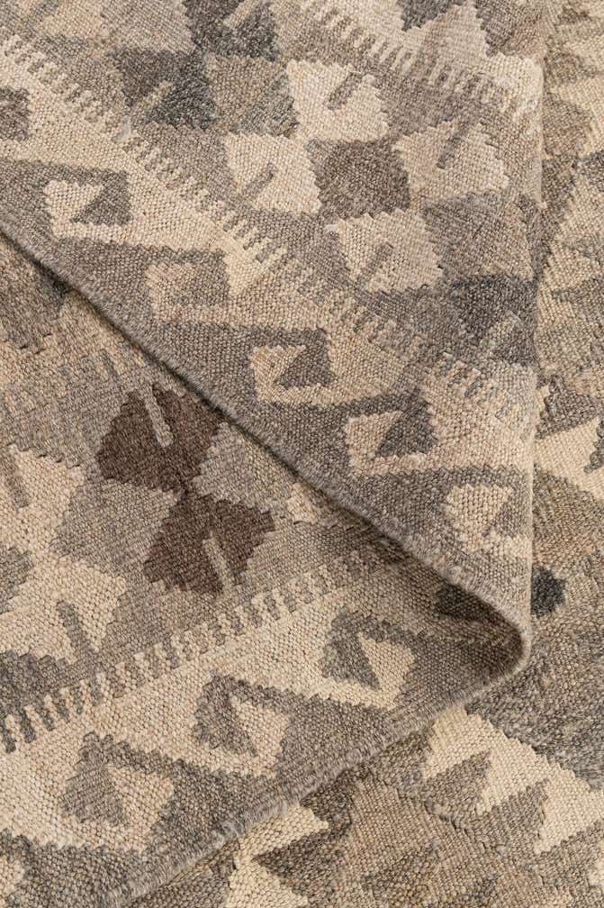 6' 10 x 9' 10 Hand Woven Kilim Maymana Wool Rug