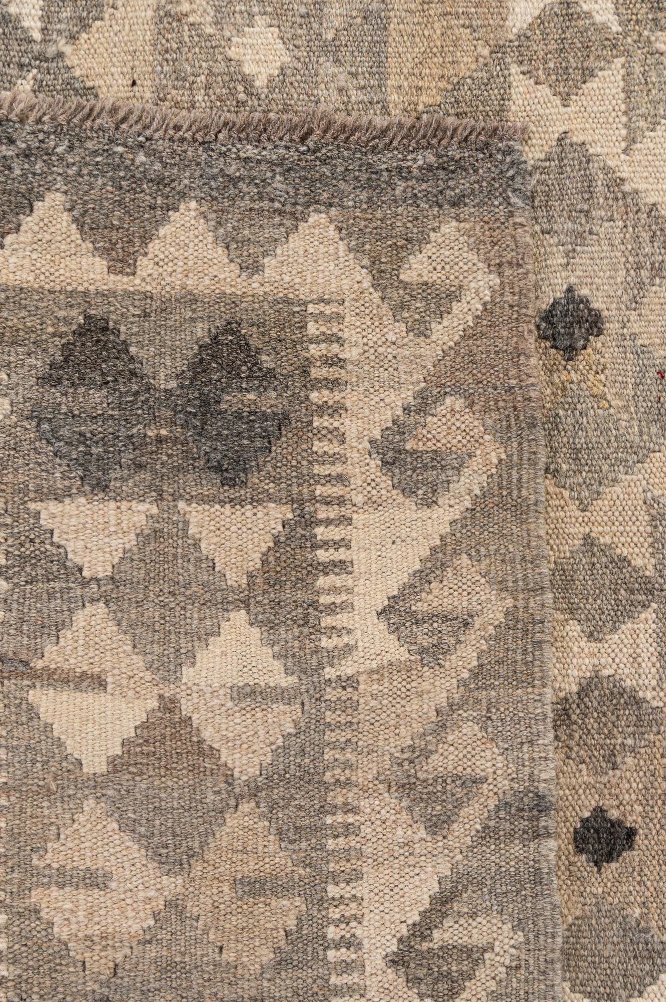 6' 10 x 9' 10 Hand Woven Kilim Maymana Wool Rug