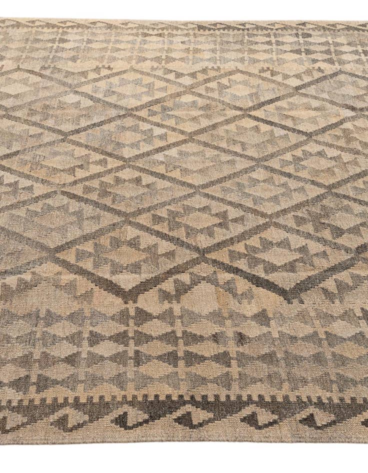 Detail image of 6' 11 x 9' 11 Hand Woven Kilim Maymana Wool Rug