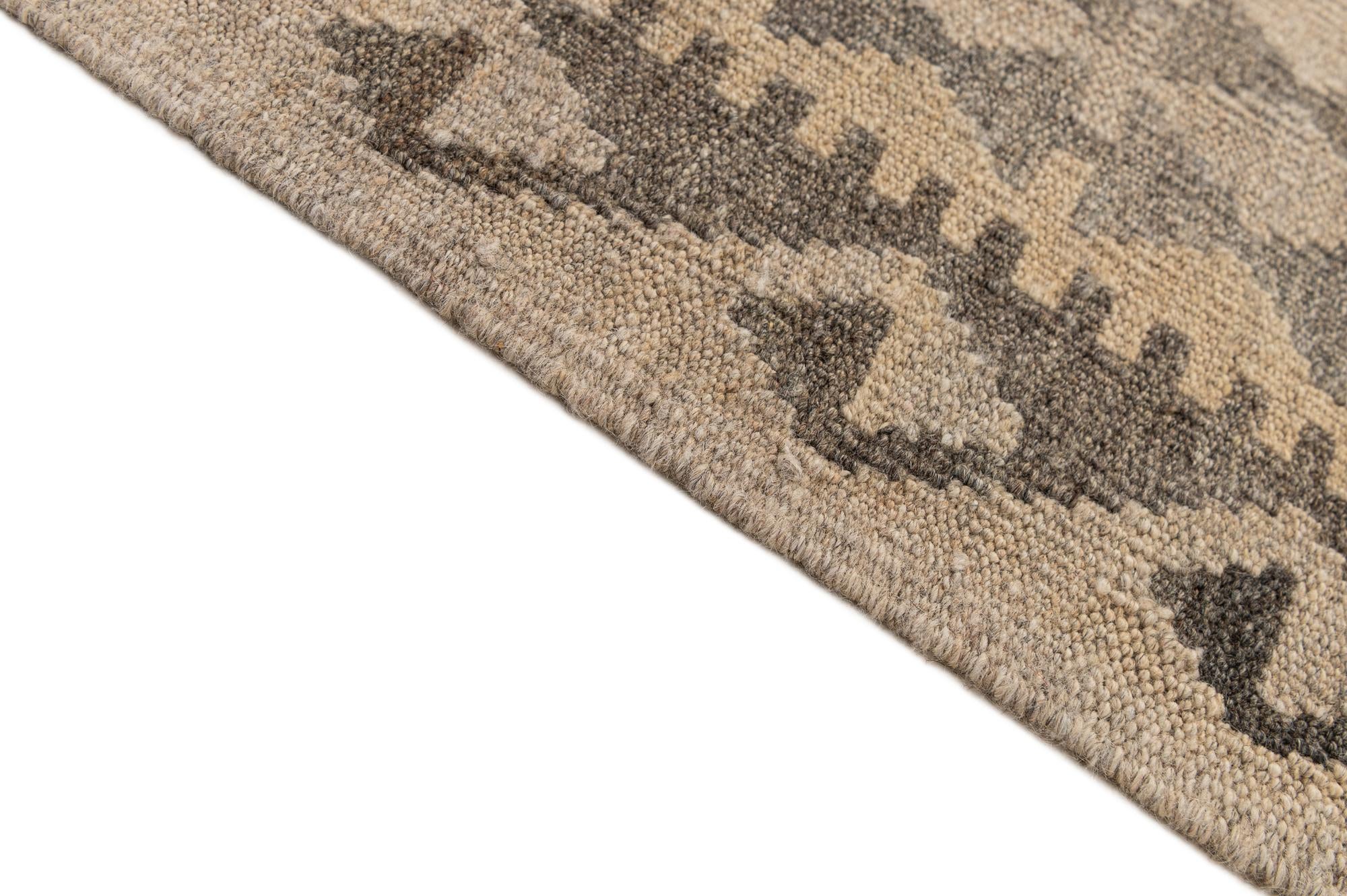 6' 11 x 9' 11 Hand Woven Kilim Maymana Wool Rug