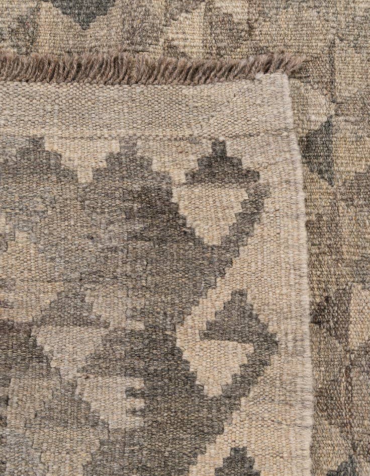 Detail image of 7' x 9' 11  Hand Woven Kilim Maymana Wool Rug
