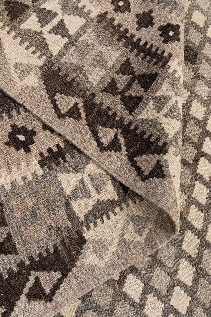 6' 9 x 10' 3 Hand Woven Kilim Maymana Wool Rug