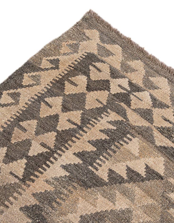 Detail image of 6' 10 x 10' 3  Hand Woven Kilim Maymana Wool Rug