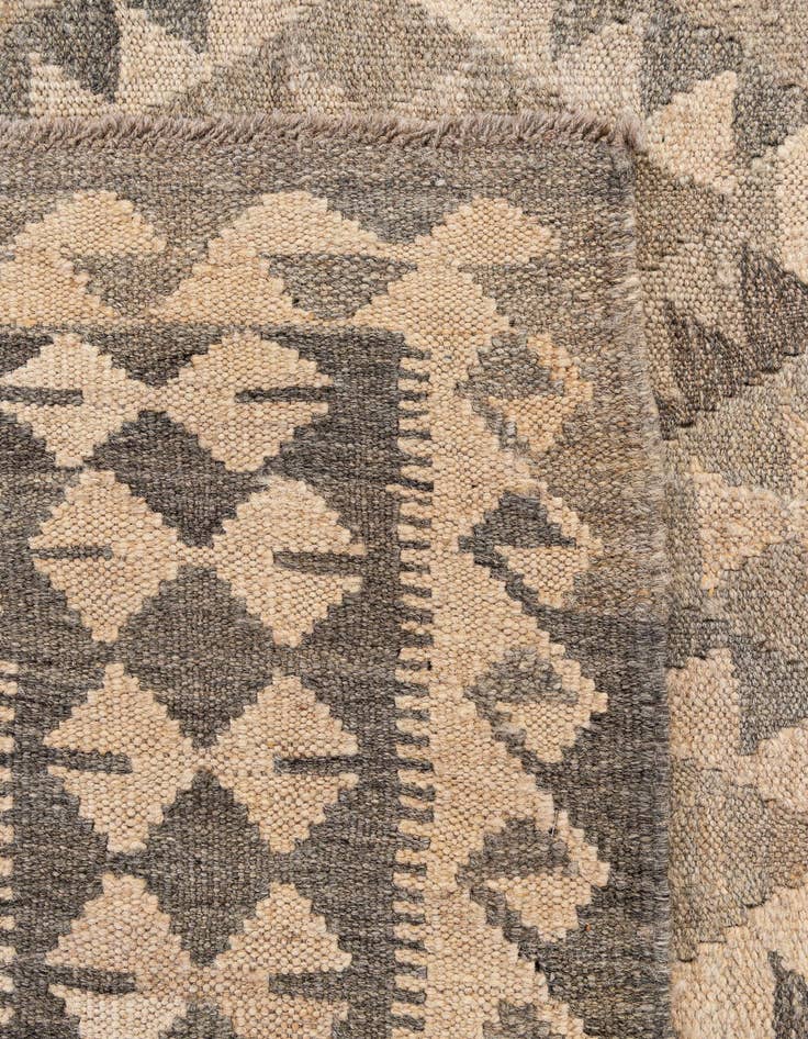 Detail image of 6' 10 x 10' 3  Hand Woven Kilim Maymana Wool Rug