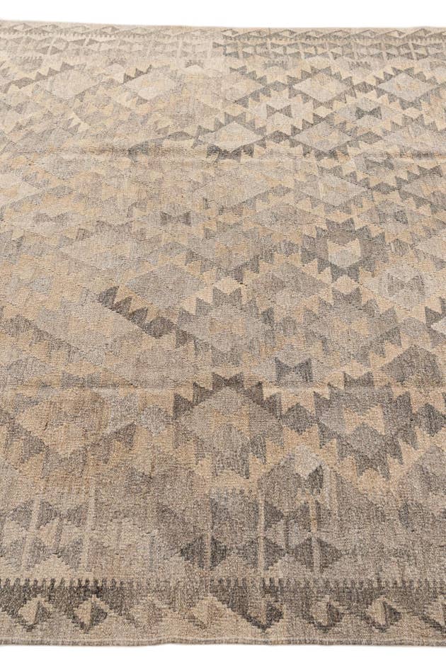 Detail image of 7' 1 x 9' 8 Hand Woven Kilim Maymana Wool Rug