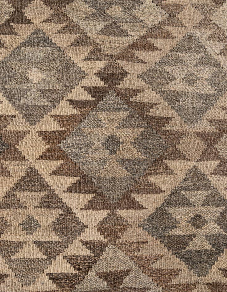 Detail image of 7' 2 x 9' 9  Hand Woven Kilim Maymana Wool Rug
