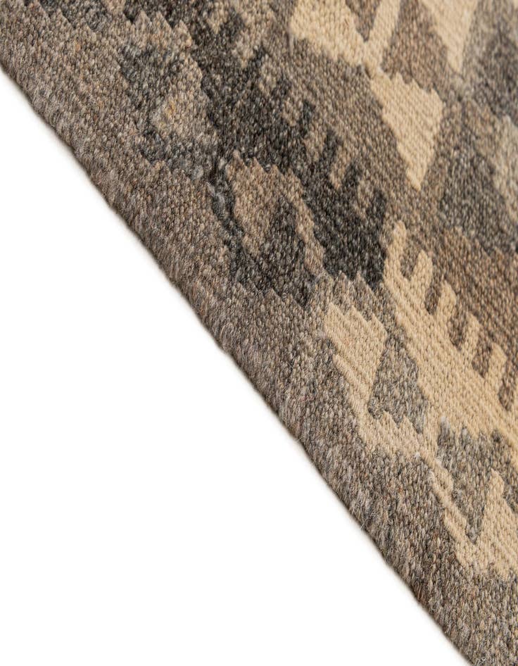 Detail image of 7' 1 x 10'  Hand Woven Kilim Maymana Wool Rug