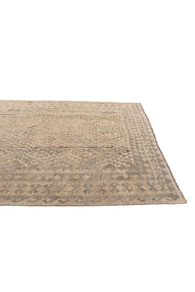 Detail image of 7' 3 x 10' 3 Hand Woven Kilim Maymana Wool Rug