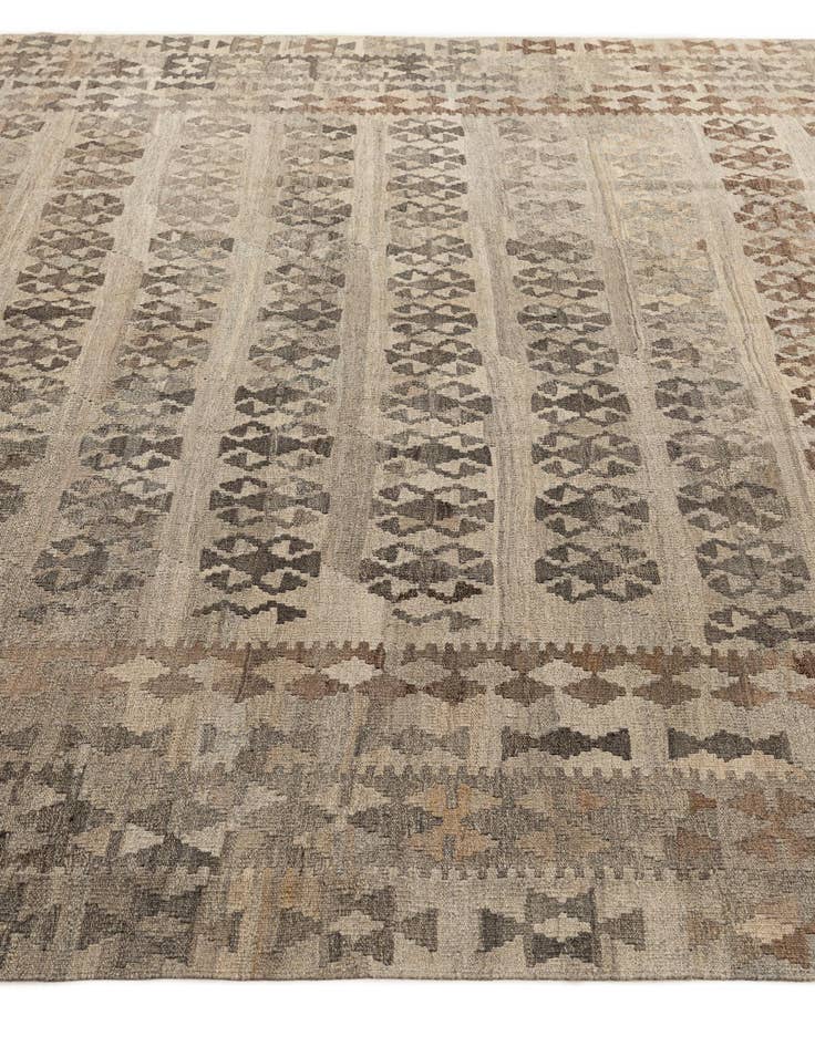 Detail image of 8' 3 x 11' 8 Hand Woven Kilim Maymana Wool Rug