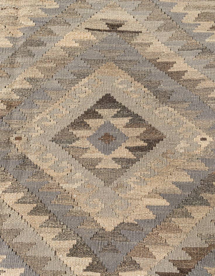 Detail image of 8' x 12'  Hand Woven Kilim Maymana Wool Rug
