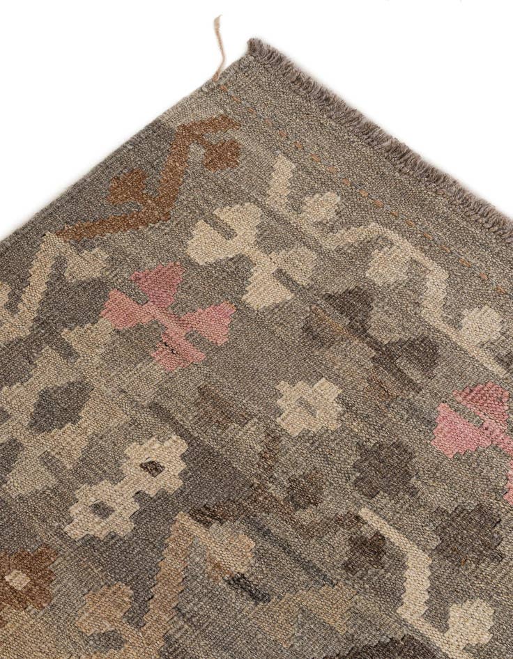 Detail image of 8' 6 x 11' 2  Hand Woven Kilim Maymana Wool Rug