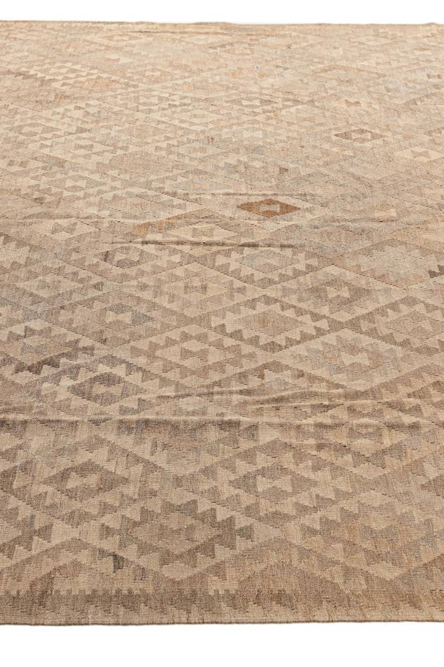 Detail image of 10' 3 x 11' 2 Hand Woven Kilim Maymana Wool Rug