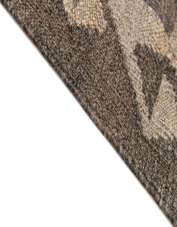 Detail image of 3' 2 x 5' 2  Hand Woven Kilim Maymana Wool Rug