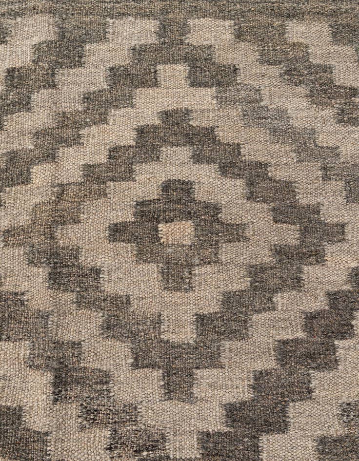 Detail image of 3' 2 x 5' 2  Hand Woven Kilim Maymana Wool Rug