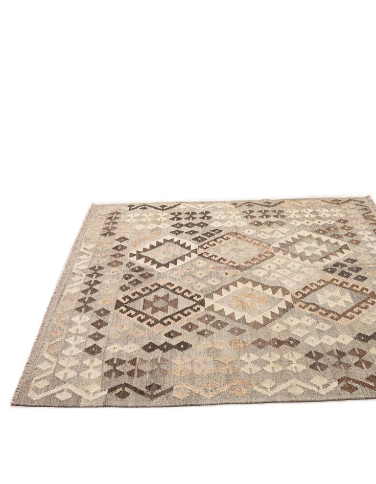 Detail image of 5' 2 x 6' 6 Hand Woven Kilim Maymana Wool Rug