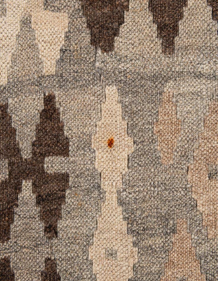 Detail image of 5' 2 x 6' 6  Hand Woven Kilim Maymana Wool Rug
