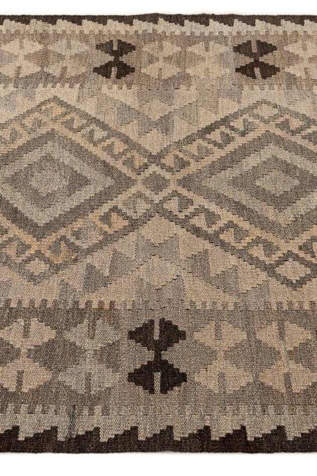 Detail image of 3' 4 x 4' 1 Hand Woven Kilim Maymana Wool Rug