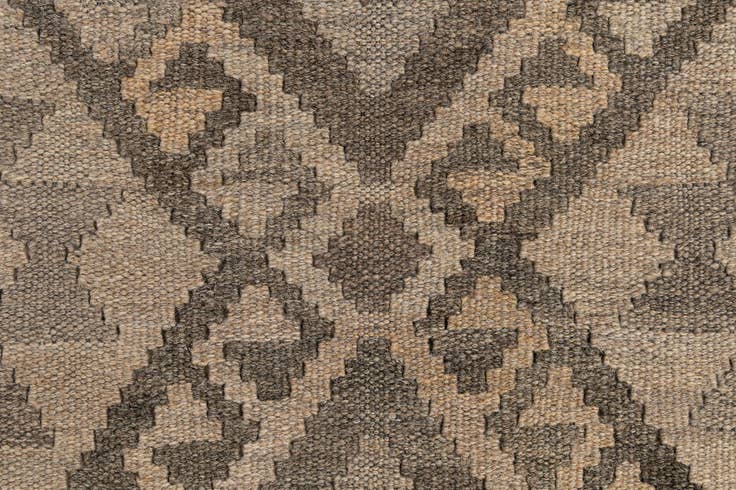 Detail image of 3' 4 x 4' 1 Hand Woven Kilim Maymana Wool Rug