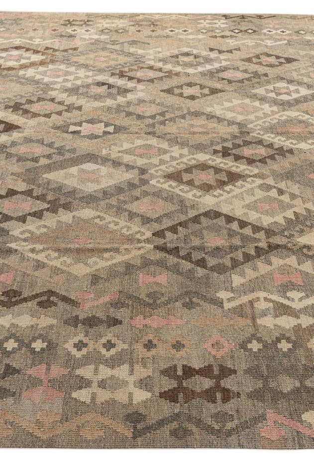 Detail image of 10' 7 x 12' 1 Hand Woven Kilim Maymana Wool Rug