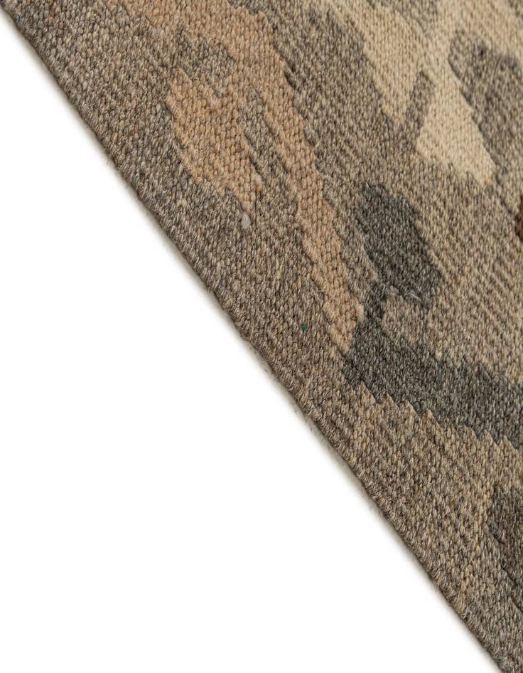 Detail image of 10' 7 x 12' 1  Hand Woven Kilim Maymana Wool Rug