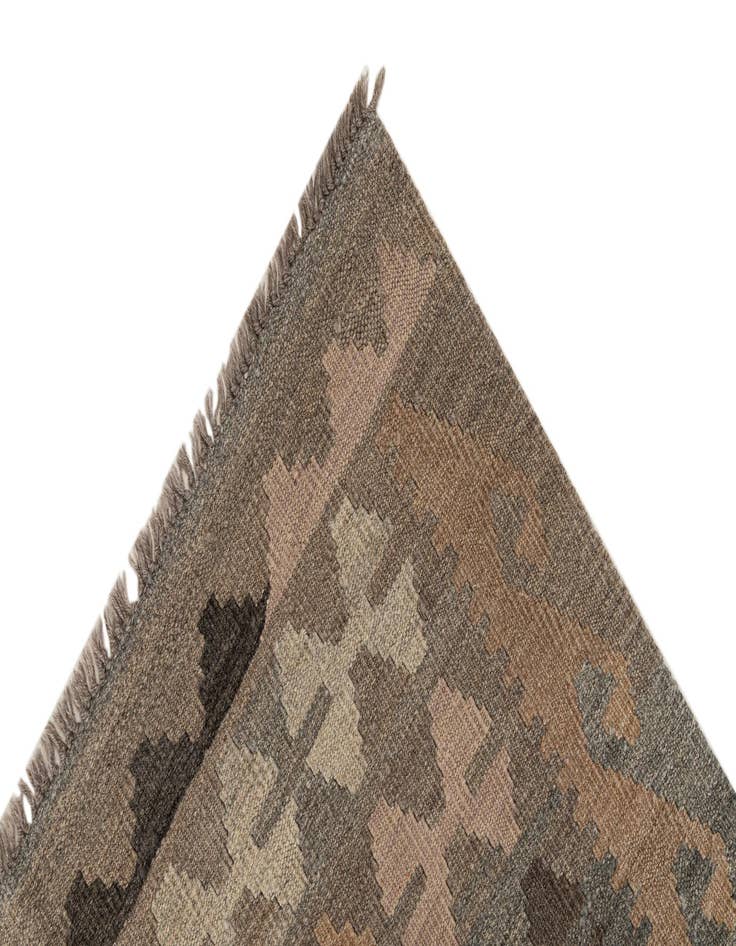 Detail image of 11' 10 x 16' 3  Hand Woven Kilim Maymana Wool Rug