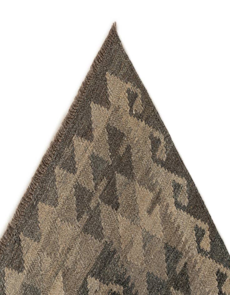 Detail image of 6' 10 x 9' 6  Hand Woven Kilim Maymana Wool Rug