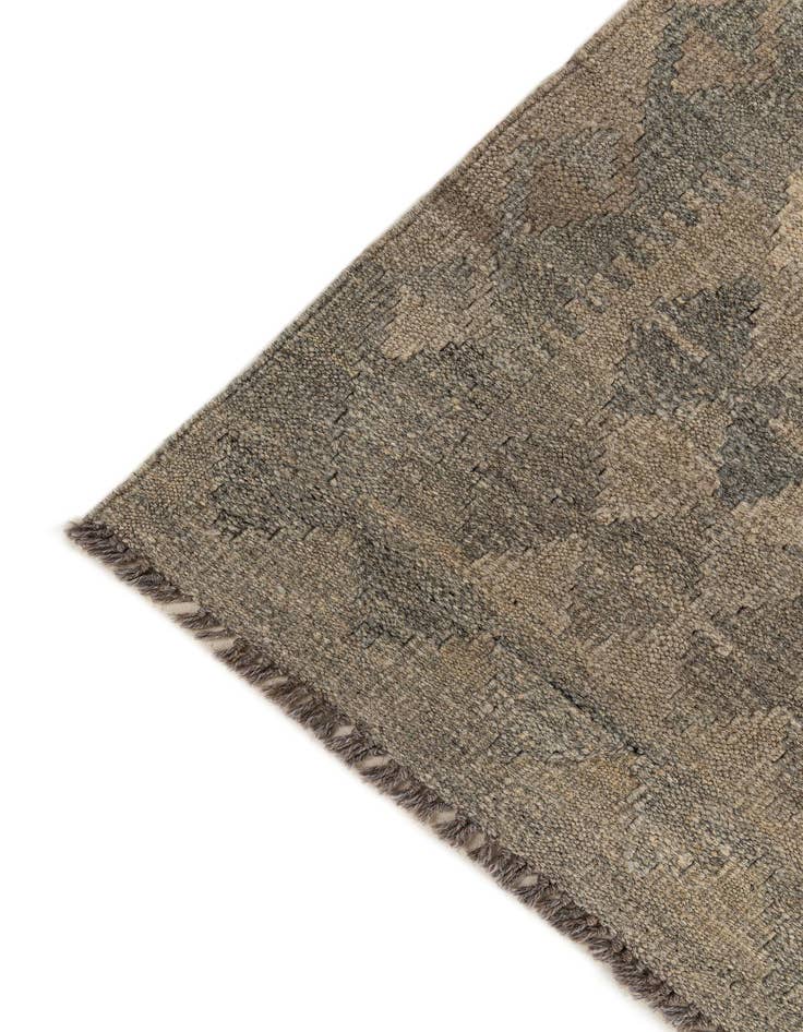 Detail image of 6' 11 x 10' 2  Hand Woven Kilim Maymana Wool Rug