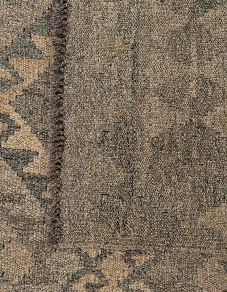 Detail image of 6' 11 x 10' 2  Hand Woven Kilim Maymana Wool Rug