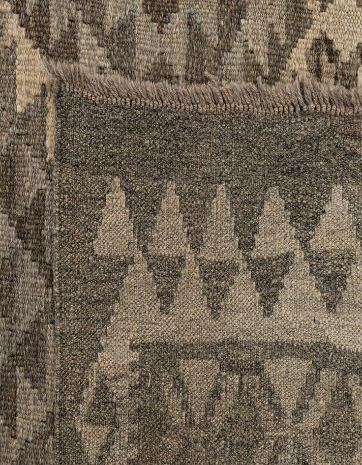 Detail image of 6' 11 x 10' 4  Hand Woven Kilim Maymana Wool Rug