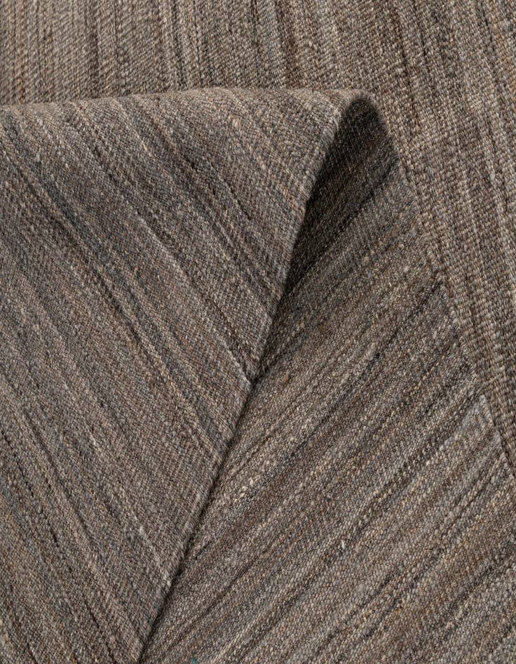 Detail image of 4' 10 x 6' 3  Hand Woven Kilim Modern Wool Rug