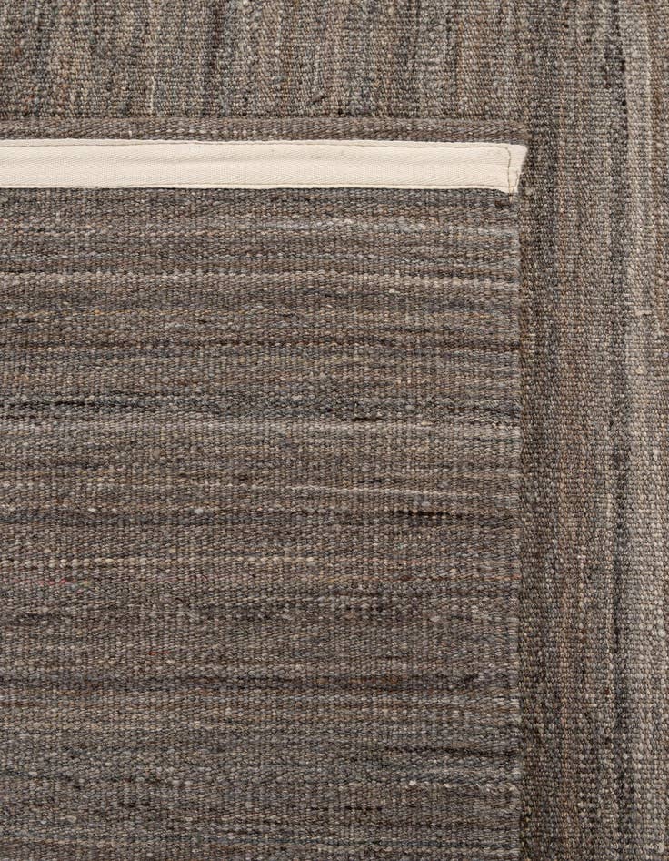 Detail image of 4' 10 x 6' 3  Hand Woven Kilim Modern Wool Rug