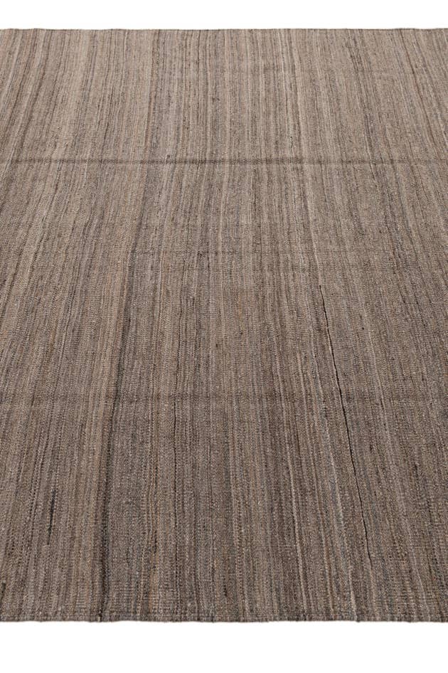 Detail image of 6' 7 x 9' 8 Hand Woven Kilim Modern Wool Rug