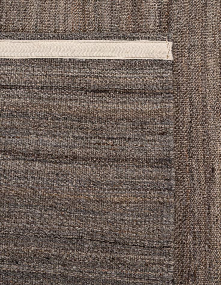 Detail image of 6' 7 x 9' 8  Hand Woven Kilim Modern Wool Rug